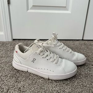 On Running Women’s Roger Sneakers